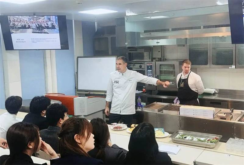 1763011864_93586272701140654488.jpg 微信图片_20251113132144_205_15.jpg