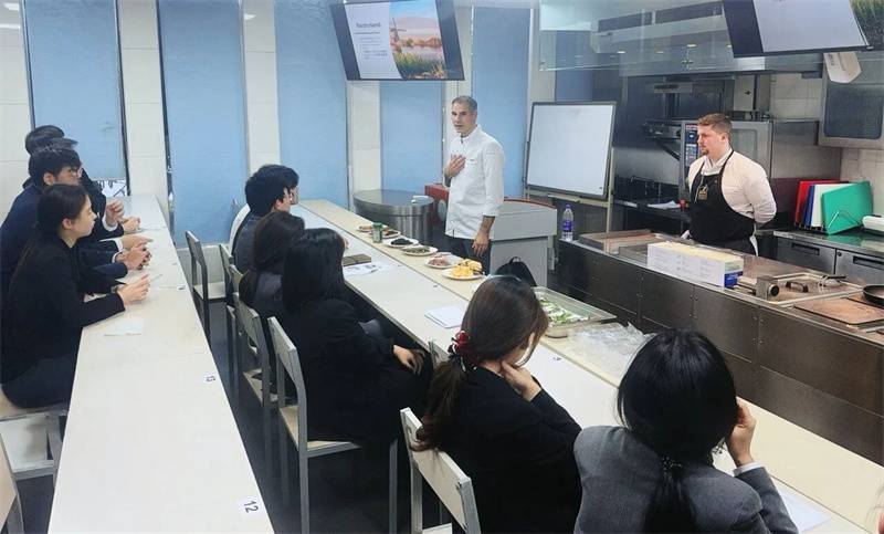 1763011876_94123210674719585036.jpg 微信图片_20251113132147_206_15.jpg