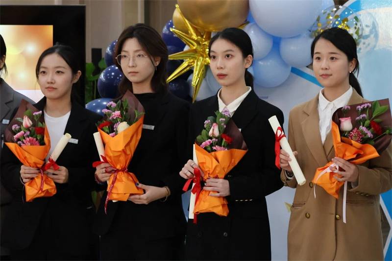 1763710797_30860540373644165490.jpg 2.jpg