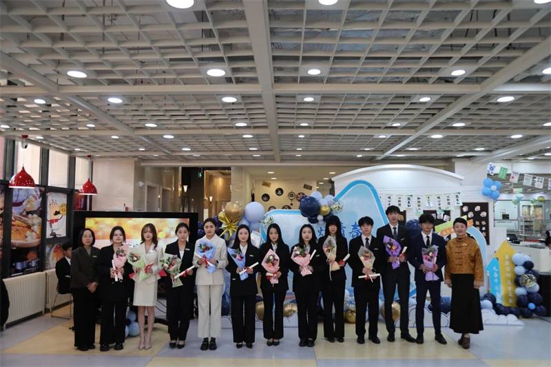 1763710904_32764910592253896720.jpg 10.jpg