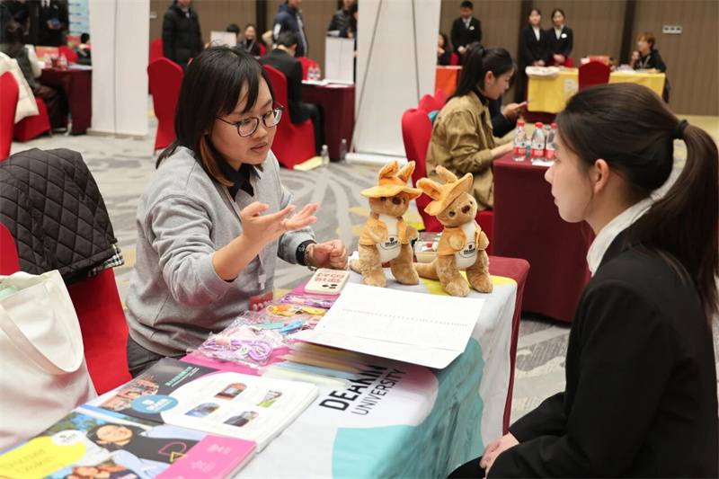 1764219370_60587096035138395932.jpg 010.jpg