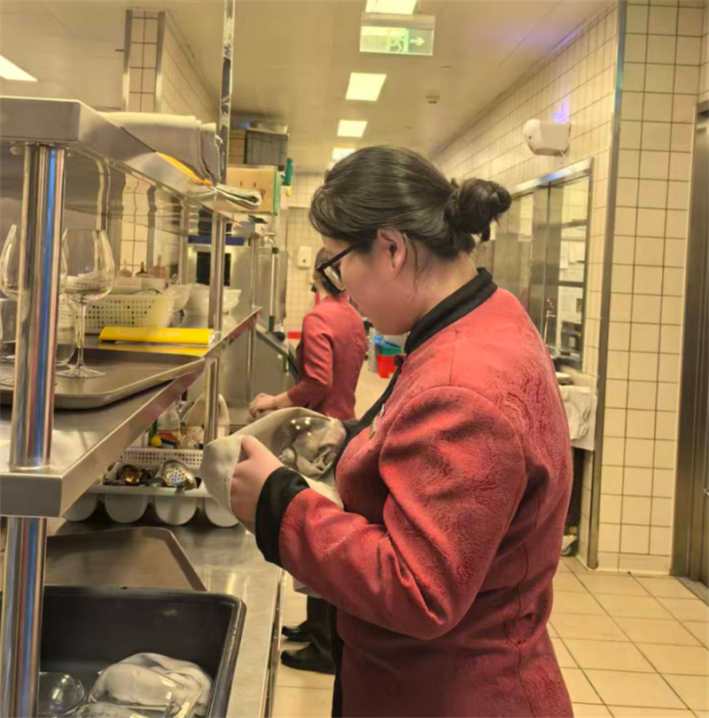 1765083075_4364664904936408089.png 2.png