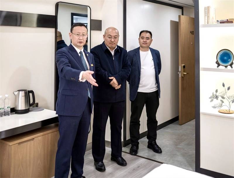 1775832784_4602777567289989077.jpg 3.jpg