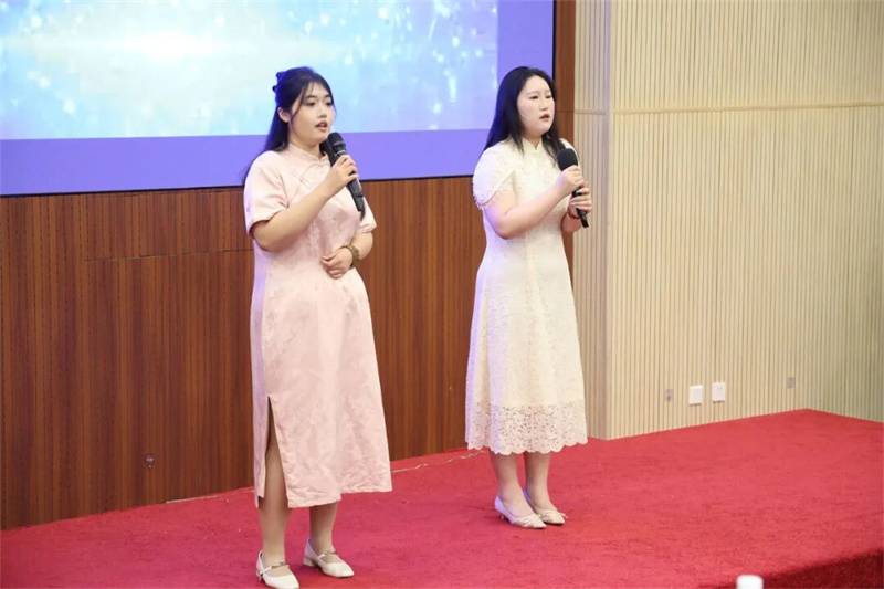 1780495311_3374666459319033572.jpg 商务英语 22.jpg