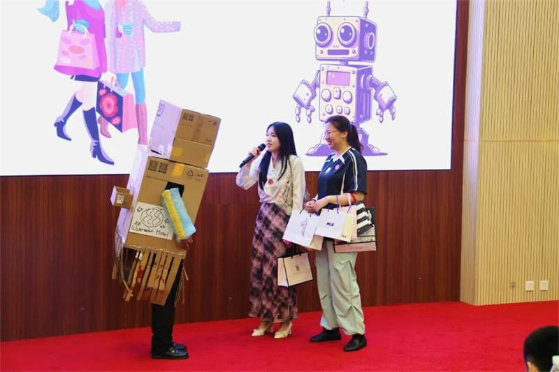 1780495500_38605867942189775366.jpg 商务英语 4.jpg