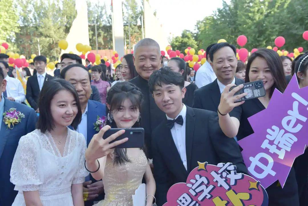 中瑞酒店管理学院创始人李伯潭博士,中瑞酒店管理学院创始人,星牌集团