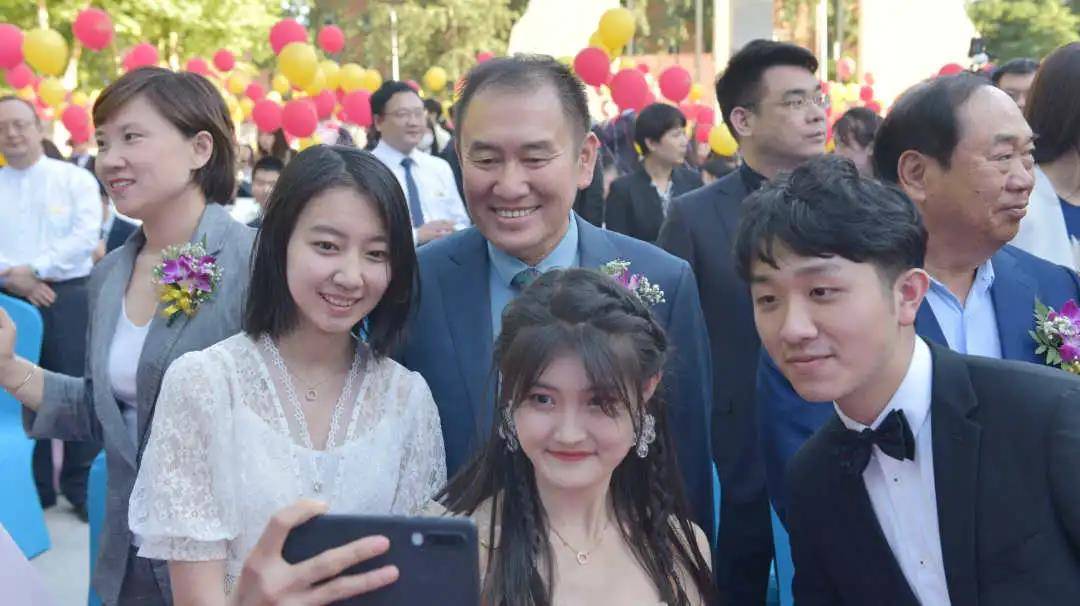 中瑞酒店管理学院创始人李伯潭博士,中瑞酒店管理学院创始人,星牌集团